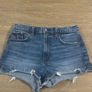 Abercrombie & Fitch the mom short high rise Denim shorts